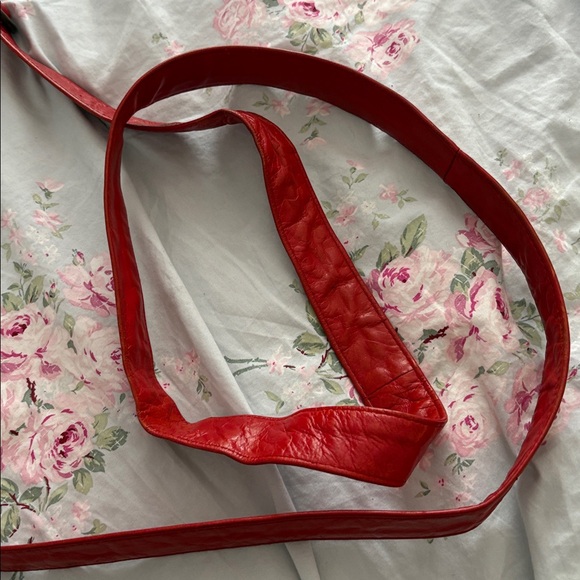 Latico Red Leather Crossbody Bag - Picture 15 of 16